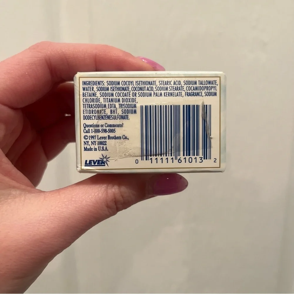 Vintage Still Sealed 1997 Travel Size Dove Beauty Bar/Soap Bar - 1 Oz